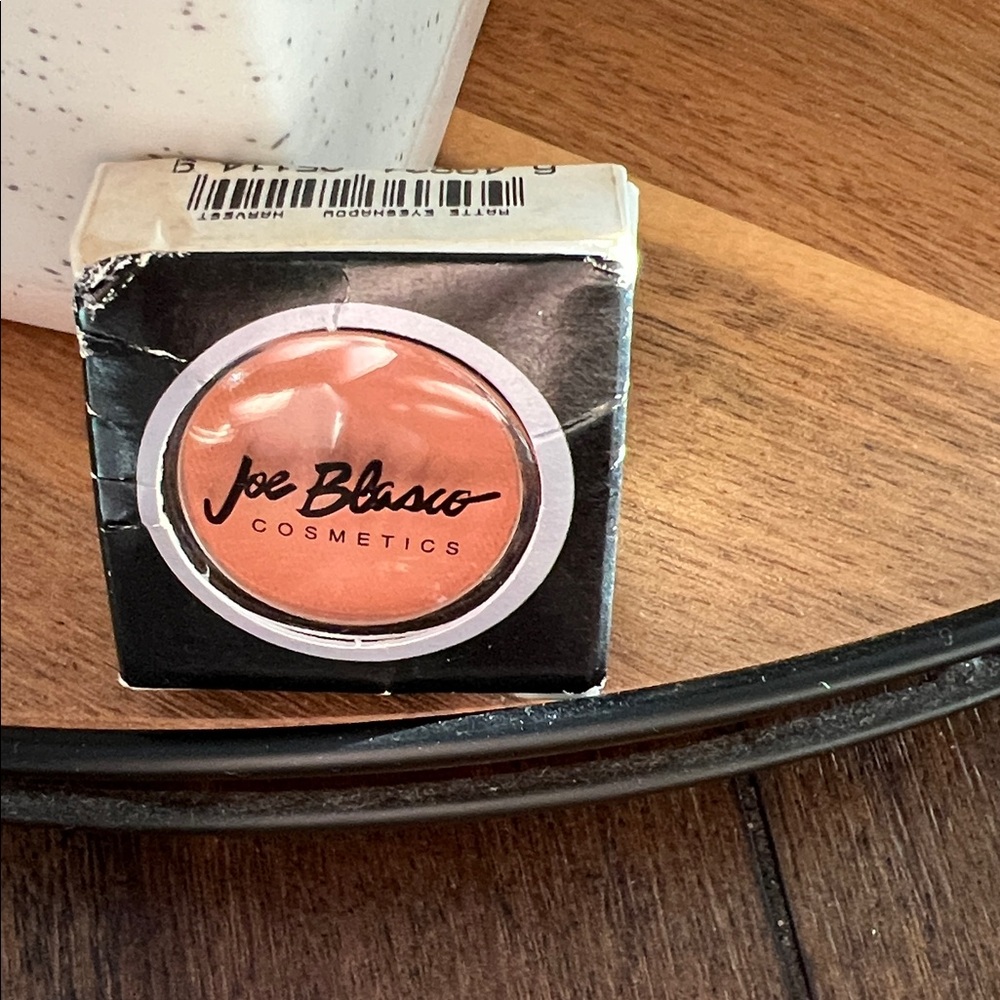 Joe Blasco 🦩 Cosmetics Matte Eyeshadow in Harvest